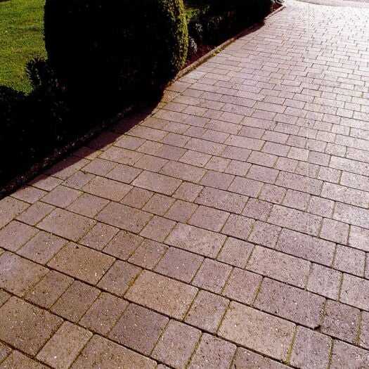 Breedon Paving _ Concrete 'Suffolk Smooth' Brindle - BLOCK PAVING