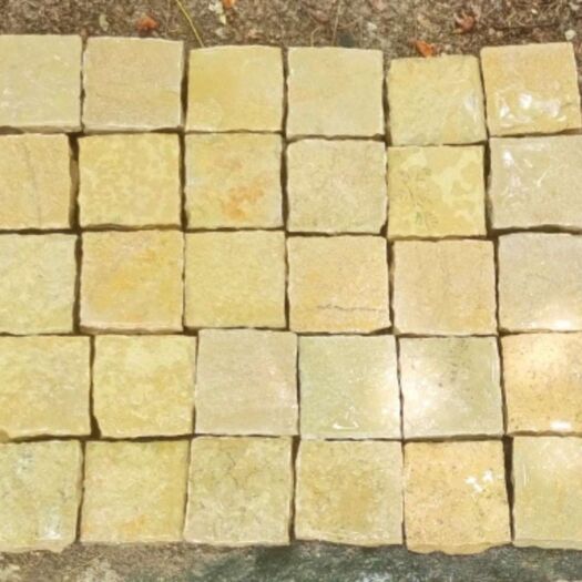 Paving Superstore _ Riven Limestone 'Primary Range' Yellow Lime - SETTS